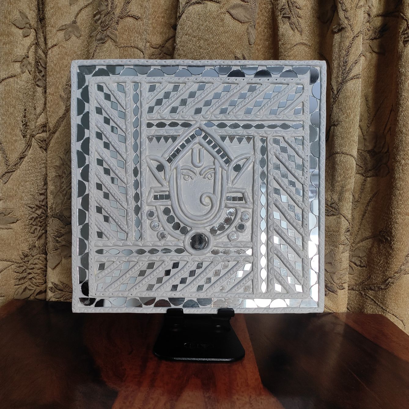 Handcrafted White Ganesha Lippan Art Wall Panel (8 inch) - Image 10