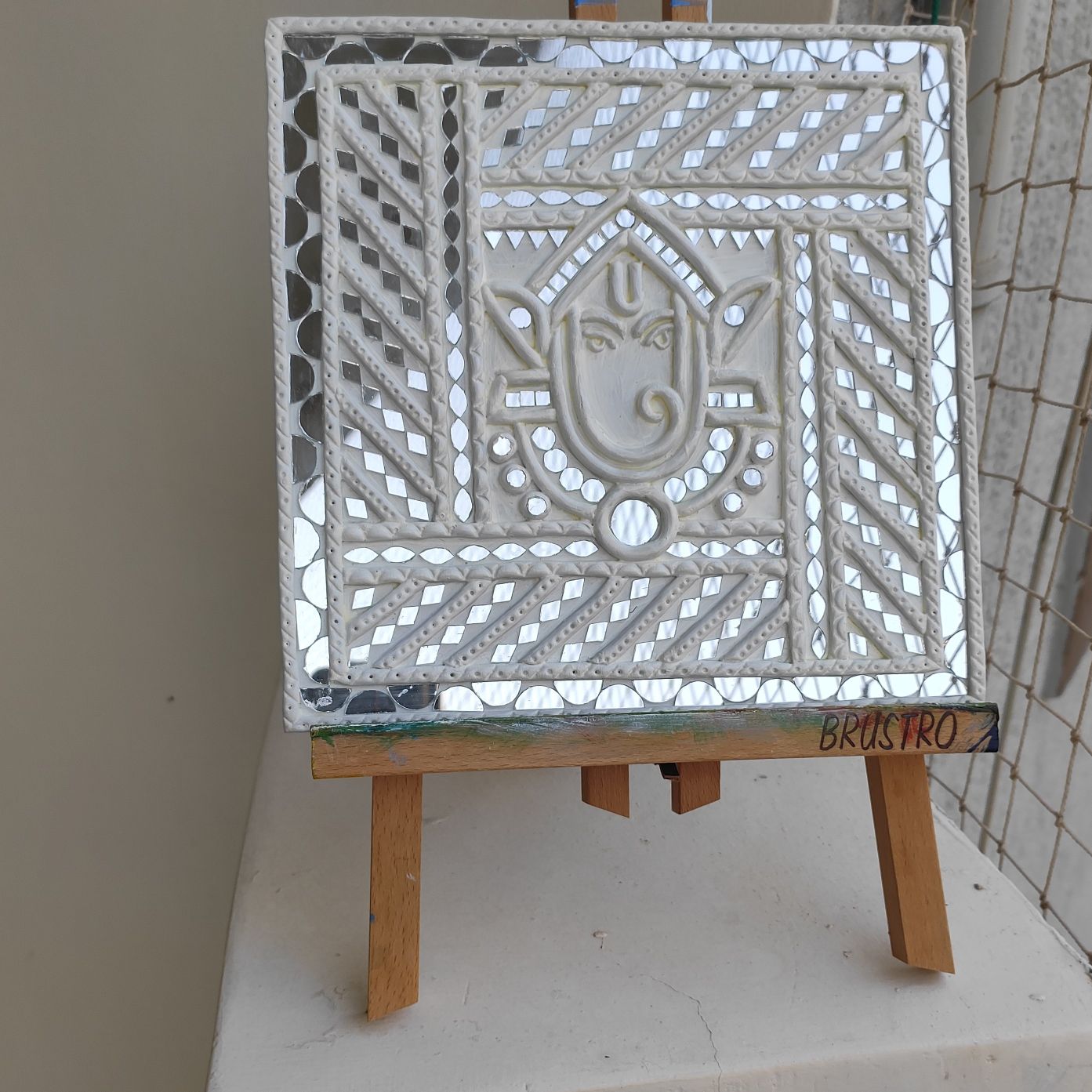 Handcrafted White Ganesha Lippan Art Wall Panel (8 inch)