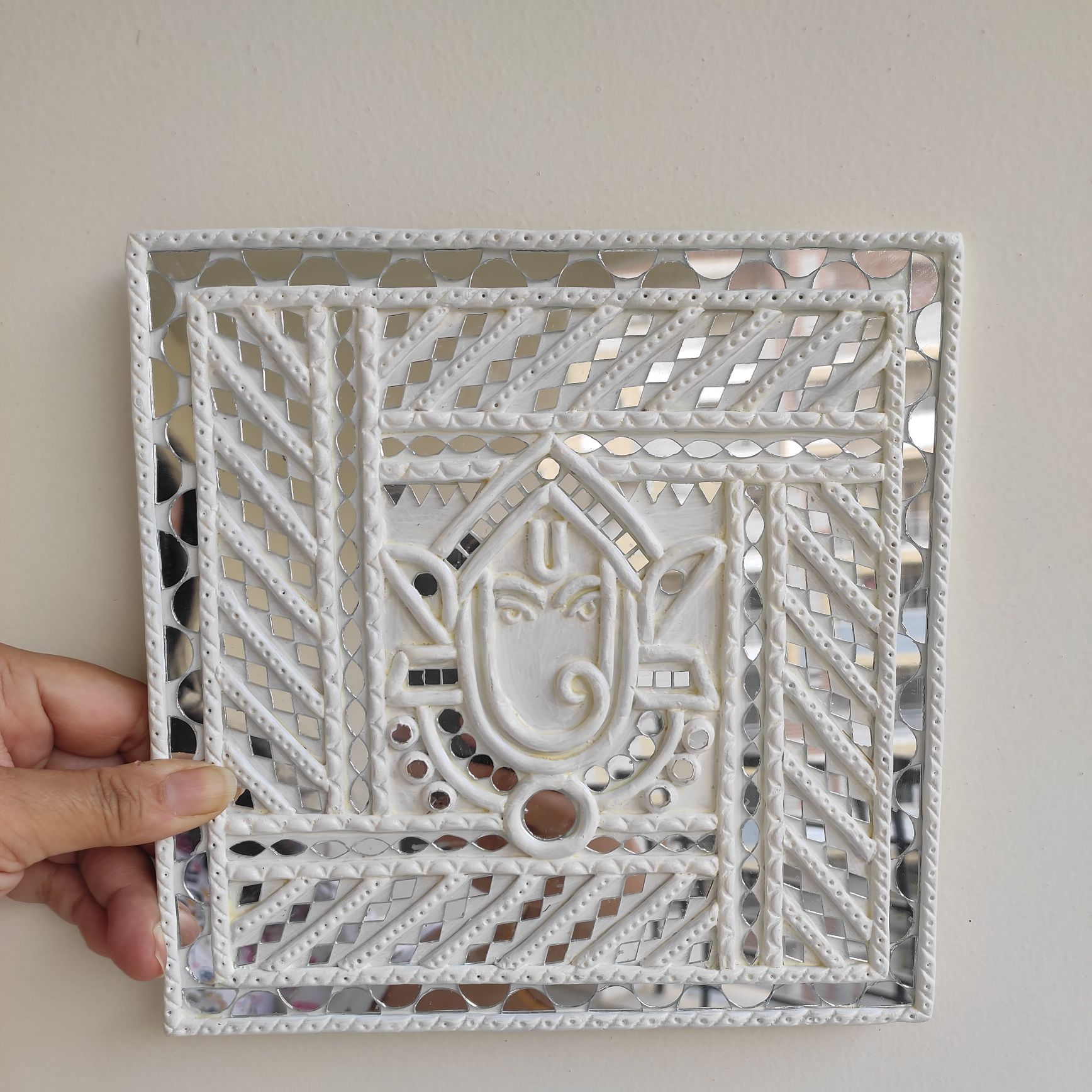 Handcrafted White Ganesha Lippan Art Wall Panel (8 inch) - Image 5