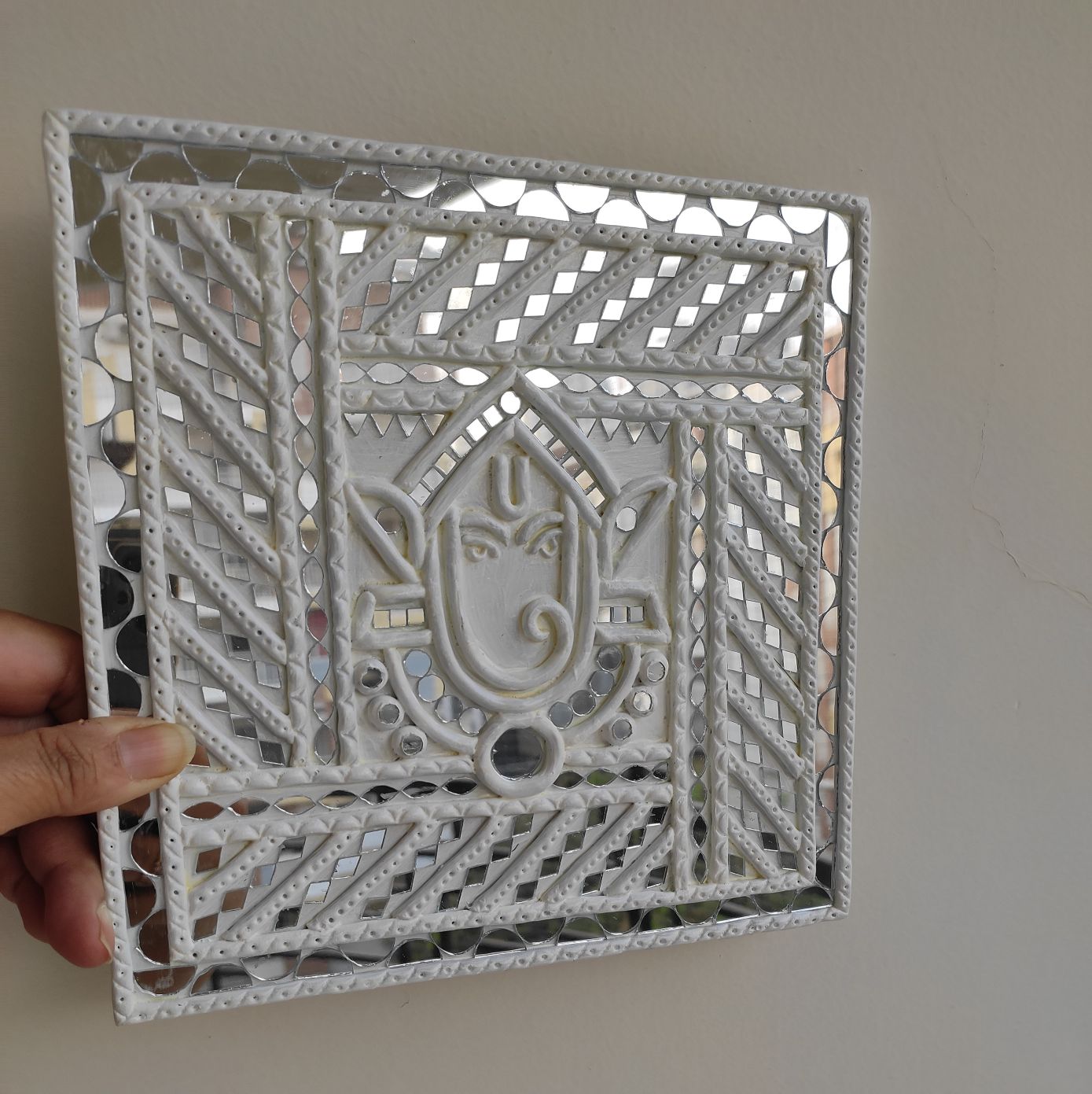 Handcrafted White Ganesha Lippan Art Wall Panel (8 inch) - Image 4